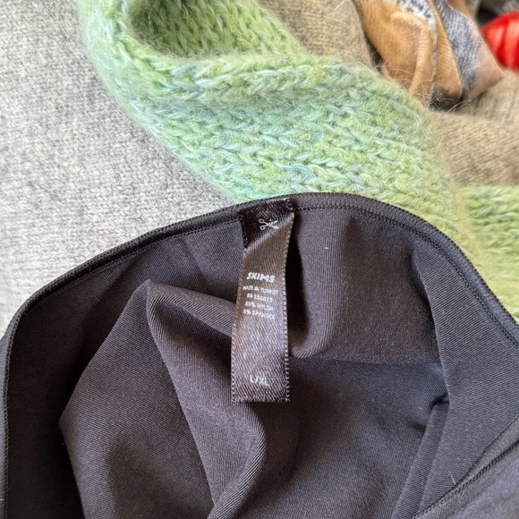 SKIMS Essential Crew Neck Long Sleeve Bodysuit Camel XXS/XS - Picture 7 of 7